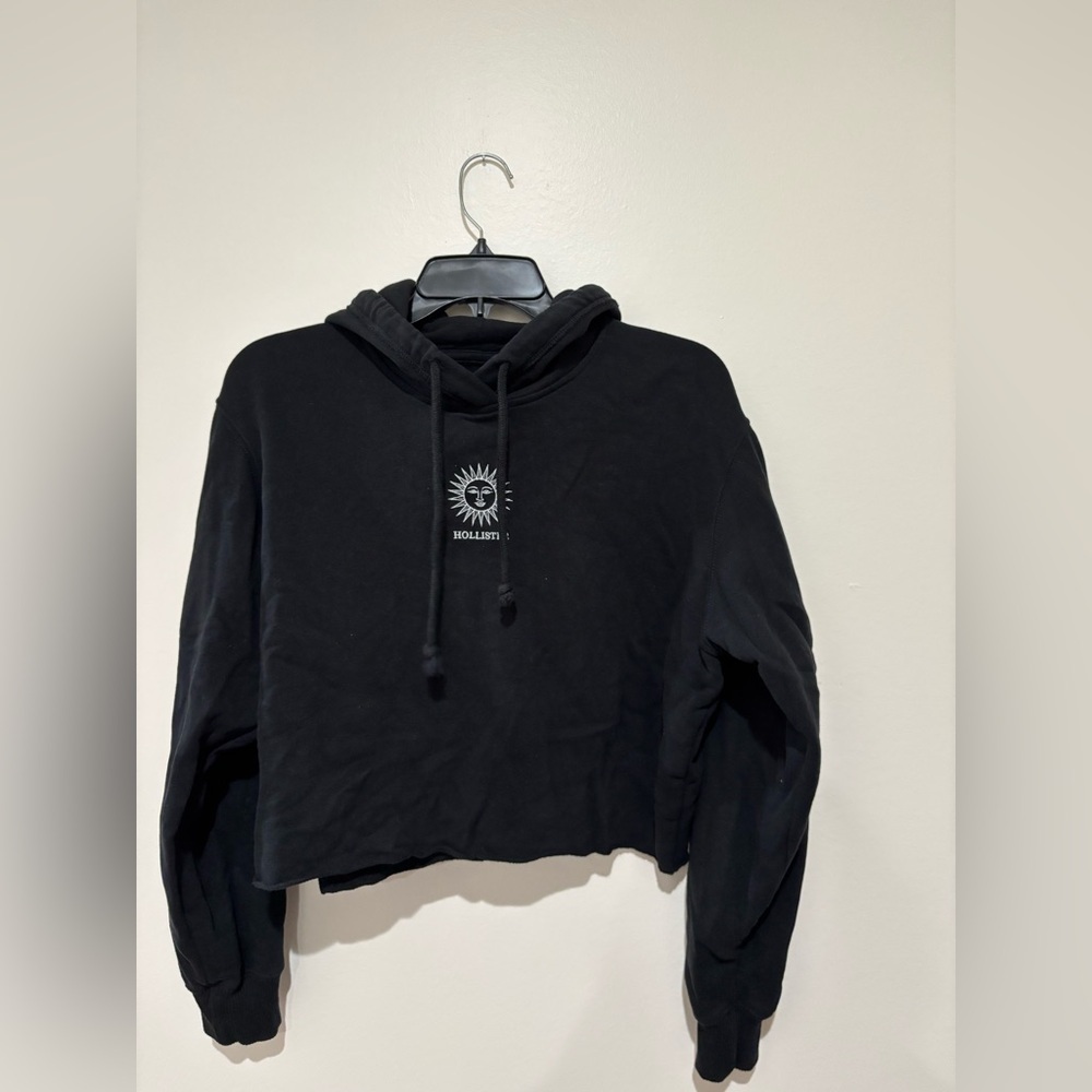 Hollister Black cropped Hoodie with Sun